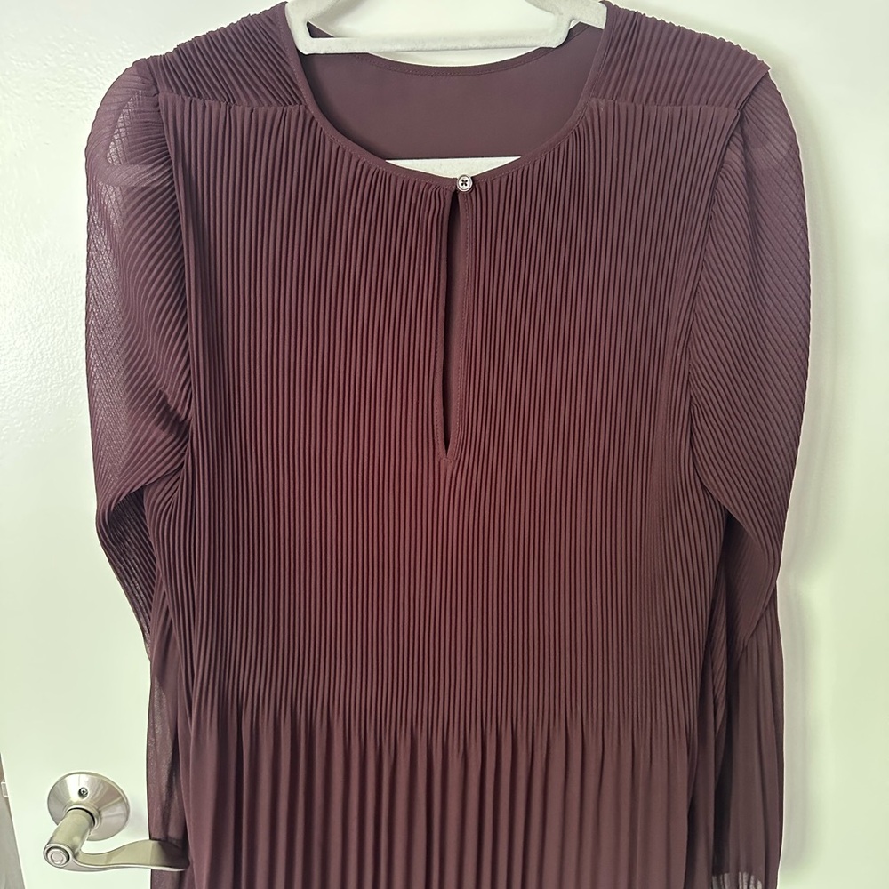 Wilfred Daydreamer Pleated Long Sleeve Midi Dress in Deep Purple - Picture 5 of 7